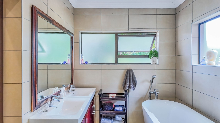 4 Bedroom Property for Sale in Protea Park North West